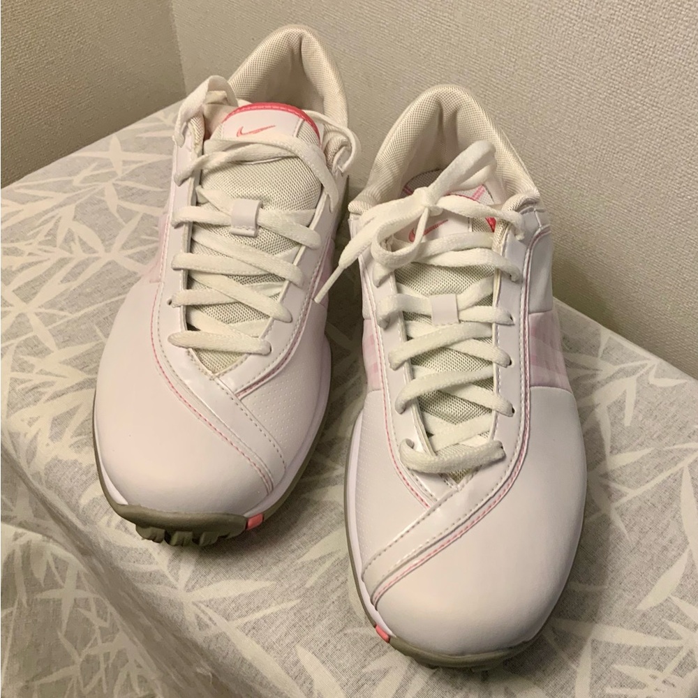 BRAND NEW - Nike Ace White/rose/Checkham womens golf shoes size 8.5!! - Picture 2 of 11